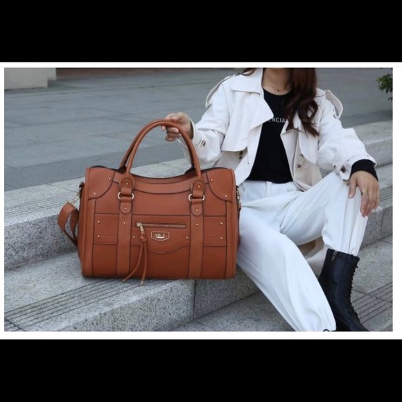 MKF Navy Patricia Duffel *REDUCED* - Picture 3 of 10